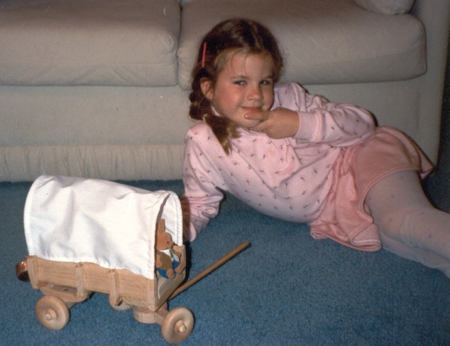 Dollhouse covered wagon | Inviting Joy